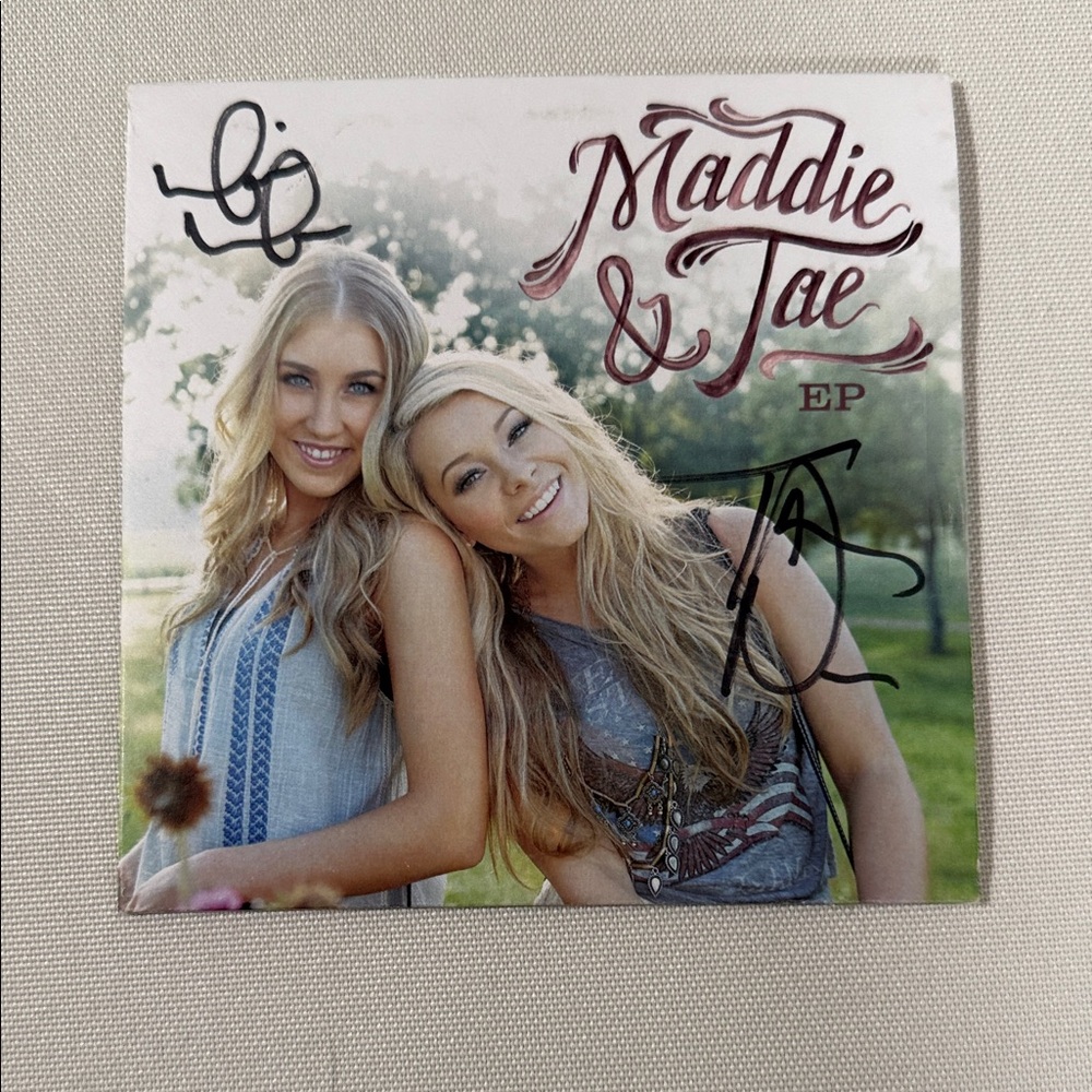 Signed Maddie & Tae EP CD